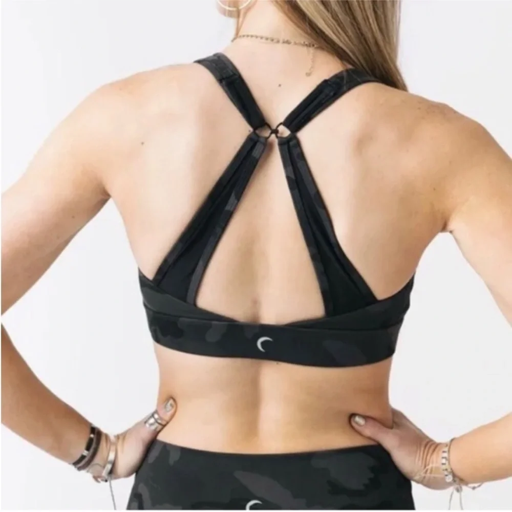 ZYIA Black Gray Camo Crossover Sports Bra